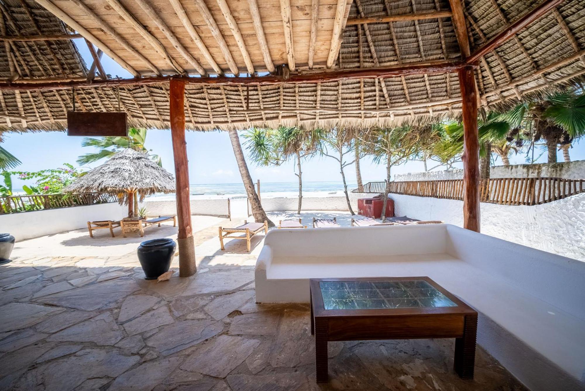 Beachfront Villa Hideaway Zanzibarhouses Kiwengwa  Exterior foto